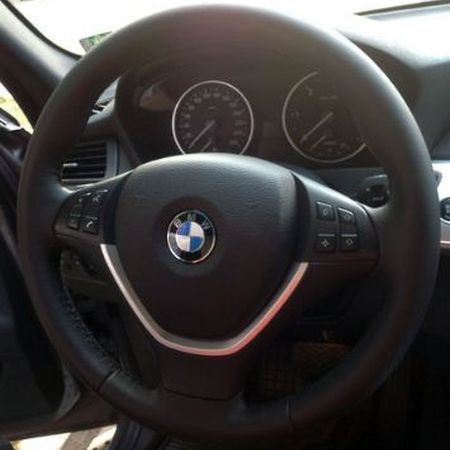 Перетяжка руля авто BMW