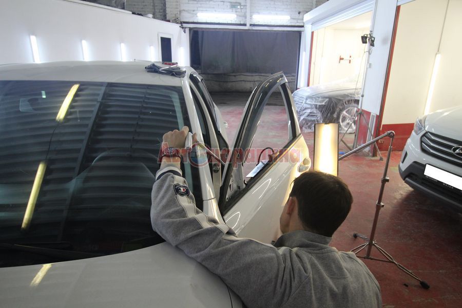 Ремонт вмятин на кузове автомобиля в Москве